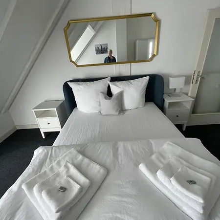 Zentral gelegenes Premium-Apartment mit viel Tageslicht-3